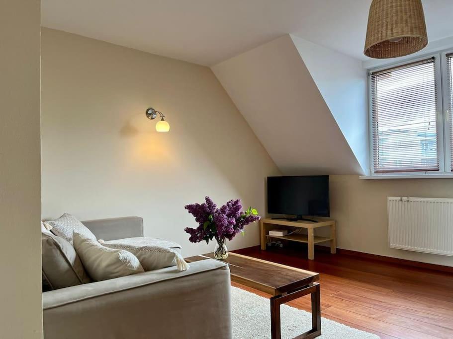 Apartament Hemingwaya Jelenia Gora Exterior photo